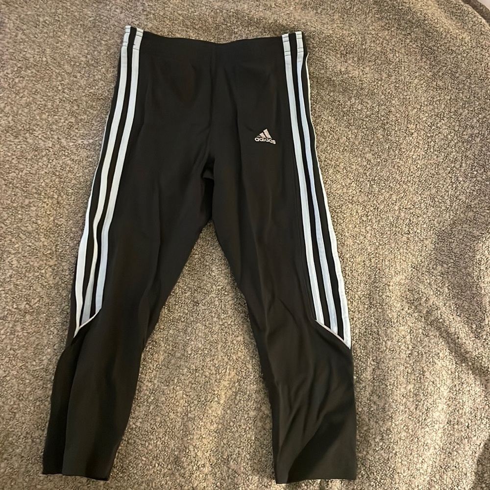 Adidas capri leggings